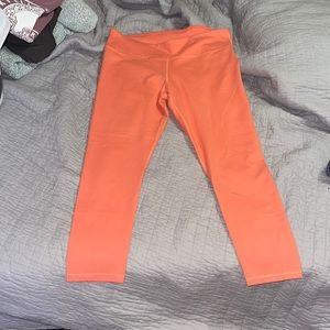 Large fabletics leggings
